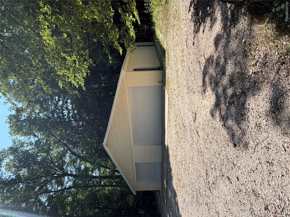 9670 S County Line Road Stronach Township, MI 49660