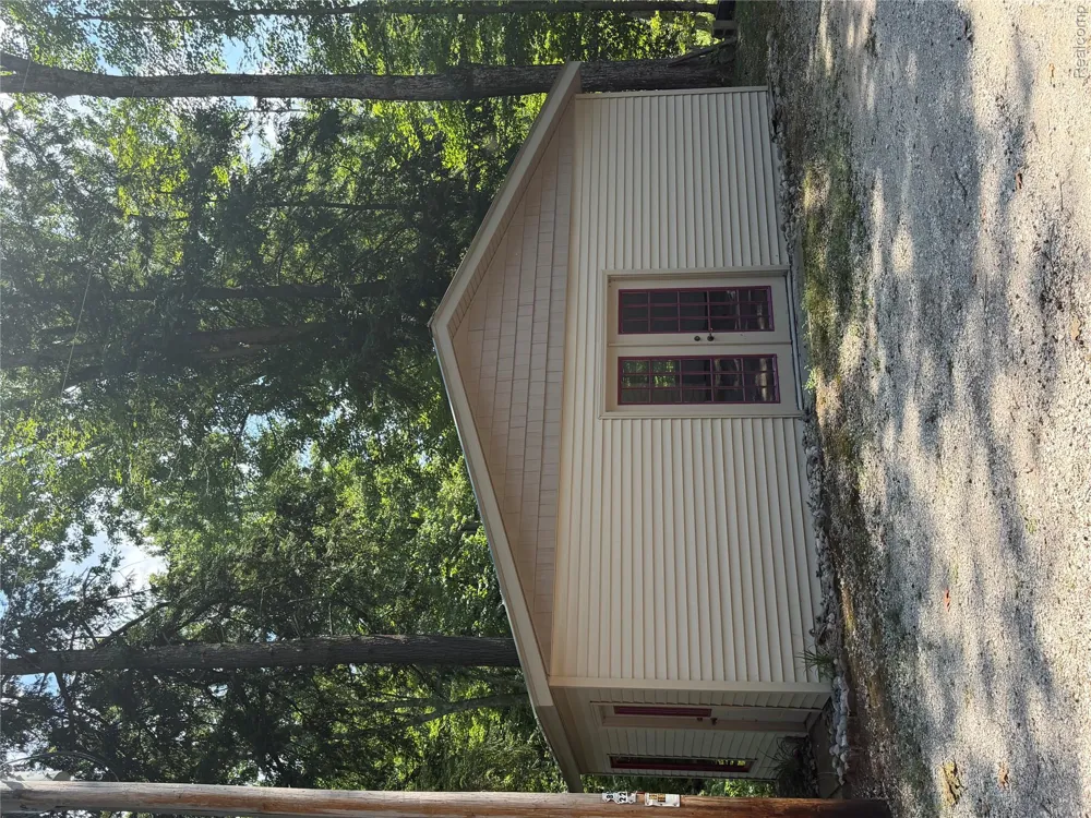 9670 S County Line Road Stronach Township, MI 49660