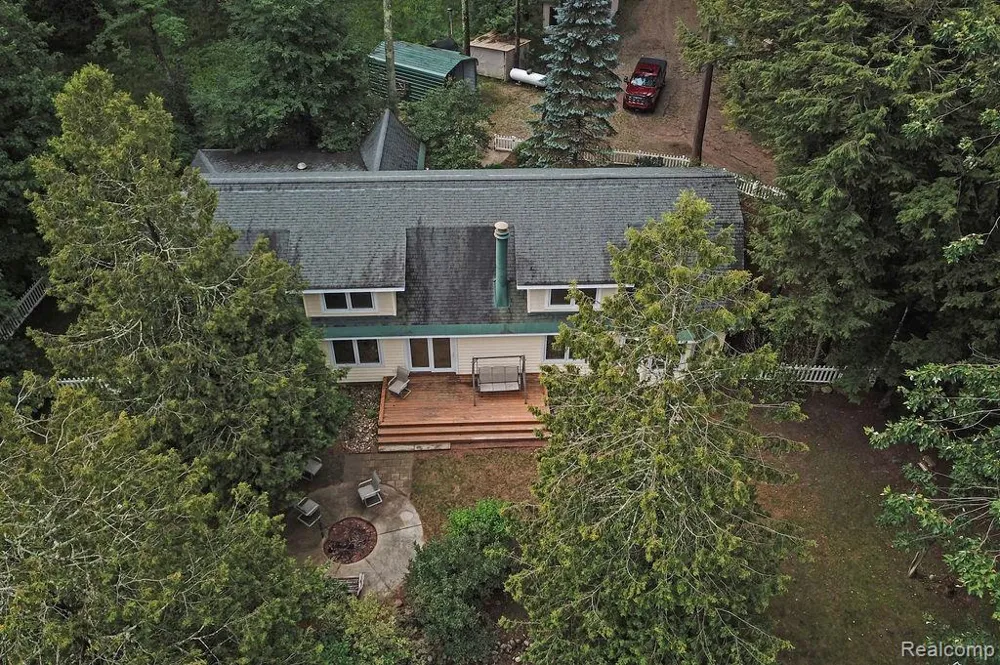 9670 S County Line Road Stronach Township, MI 49660