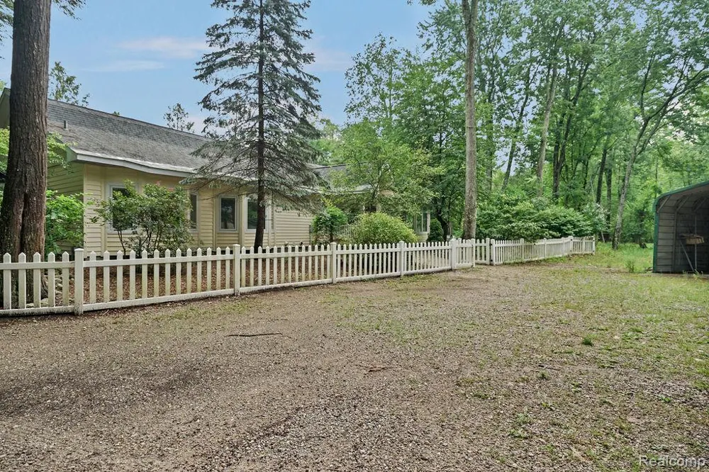 9670 S County Line Road Stronach Township, MI 49660