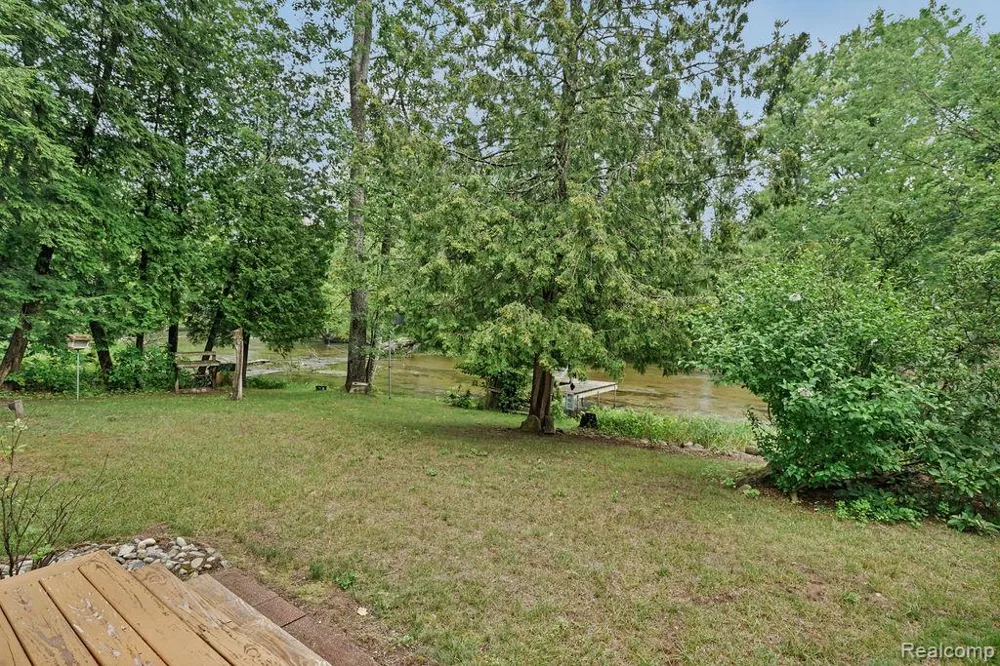 9670 S County Line Road Stronach Township, MI 49660