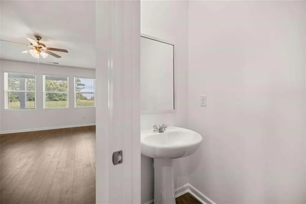 70 Acadian Road Statham, GA 30666