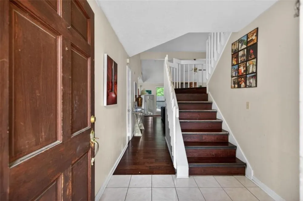7042 Ivy Pointe Row Austell, GA 30168