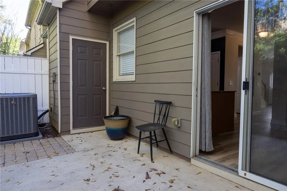 1232 Harris Commons Place #1232 Roswell, GA 30076