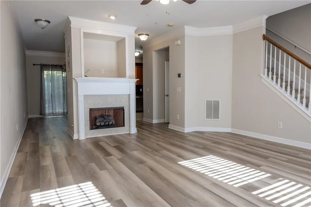 1232 Harris Commons Place #1232 Roswell, GA 30076