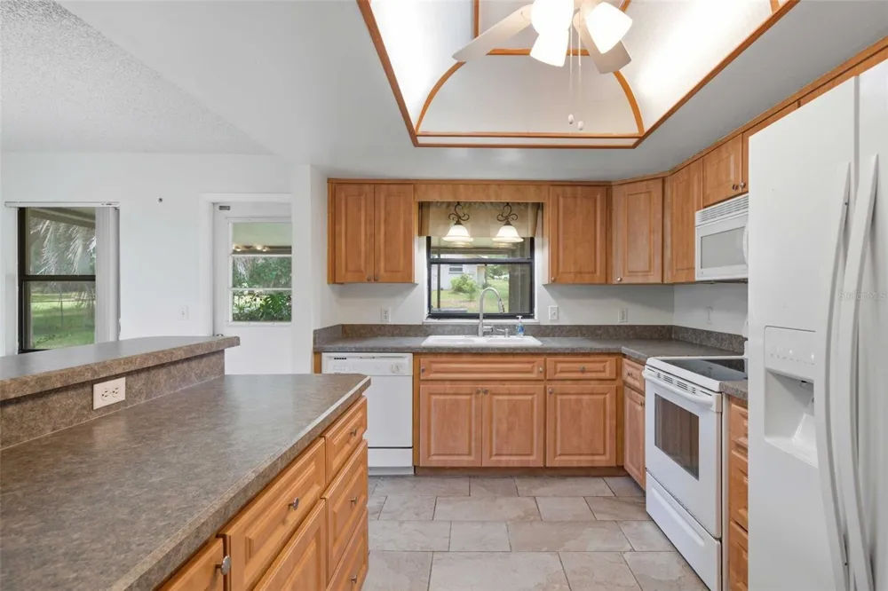385 CORNISH POINT Lecanto, FL 34461