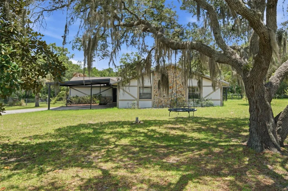 385 CORNISH POINT Lecanto, FL 34461