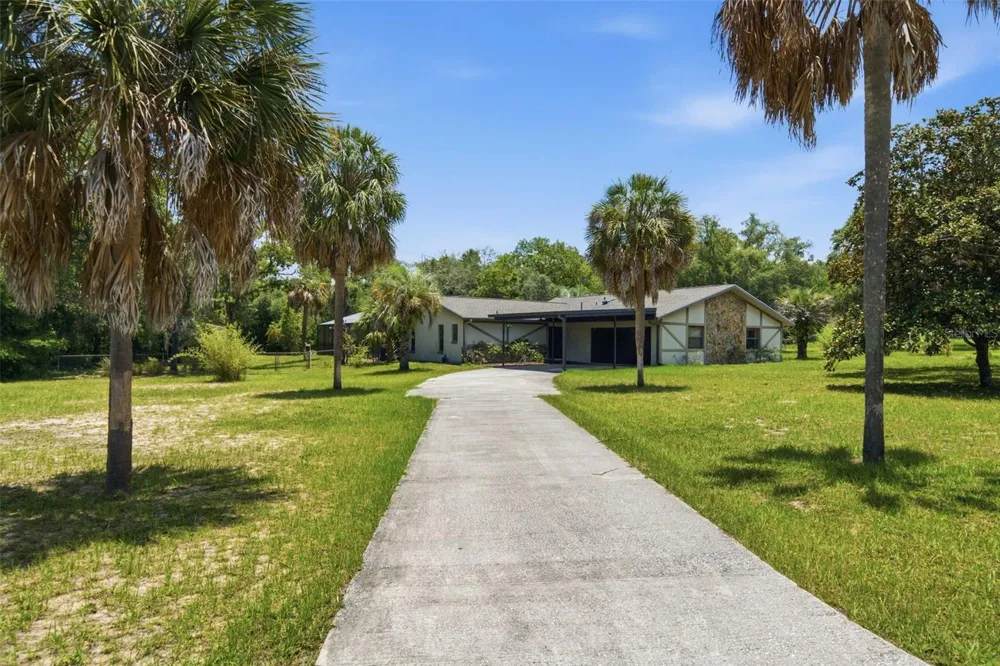 385 CORNISH POINT Lecanto, FL 34461