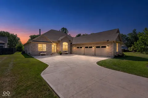 2309 Elmwood Drive