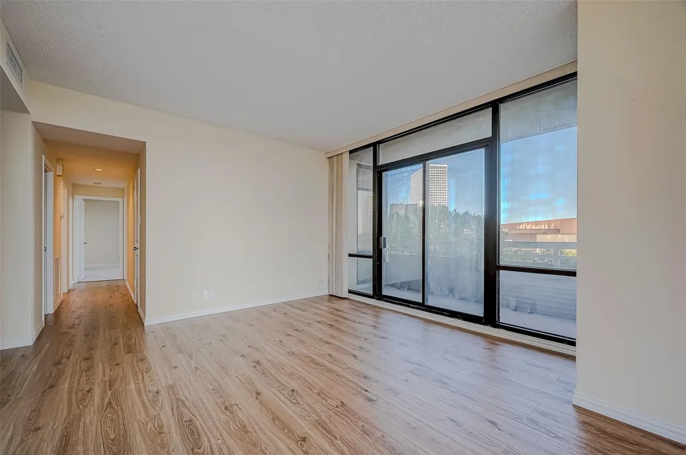 14 Greenway Plaza #6P Houston, TX 77046