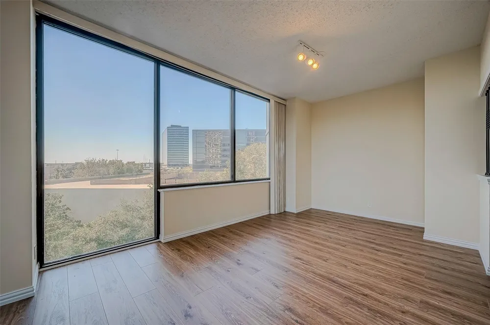 14 Greenway Plaza #6P Houston, TX 77046