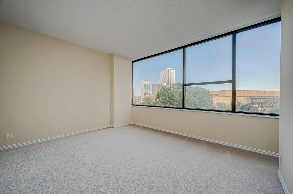 14 Greenway Plaza #6P Houston, TX 77046
