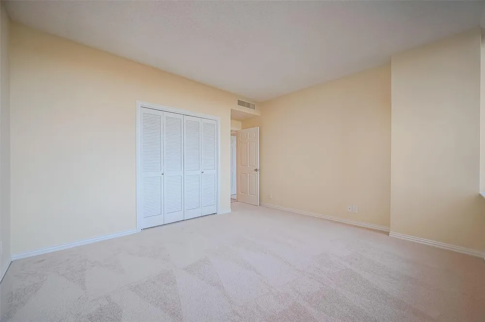 14 Greenway Plaza #6P Houston, TX 77046
