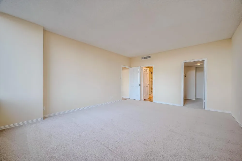 14 Greenway Plaza #6P Houston, TX 77046