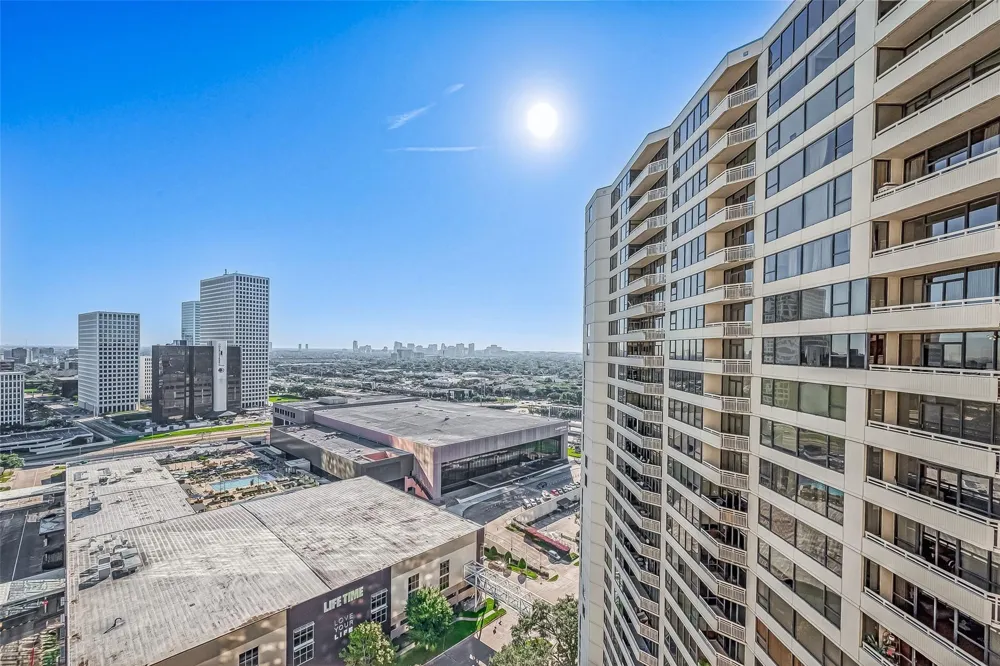 14 Greenway Plaza #6P Houston, TX 77046