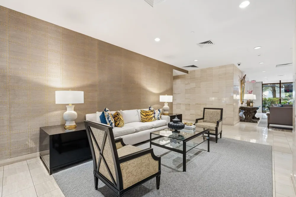 14 Greenway Plaza #6P Houston, TX 77046