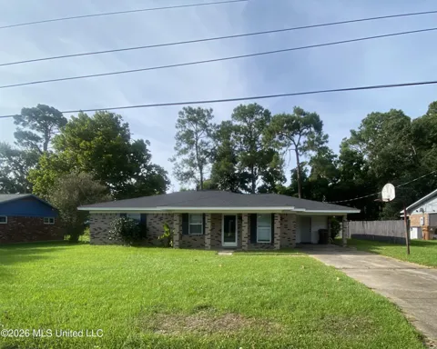 218 Alverado Drive
