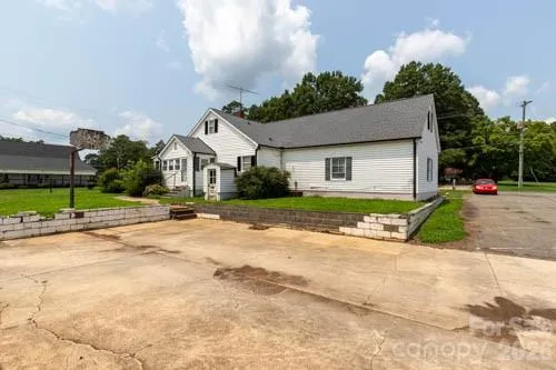 2609 Woodsdale Street Kannapolis, NC 28081