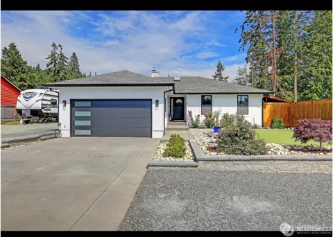 749 Commodore Lane