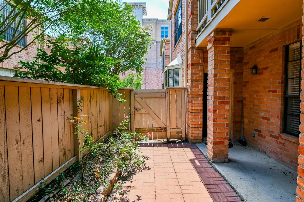 2255 Braeswood Park Drive #267 Houston, TX 77030