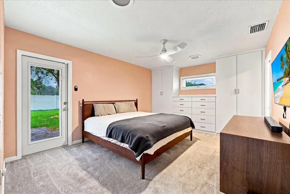 8805 KENWOOD ROAD Seminole, FL 33777