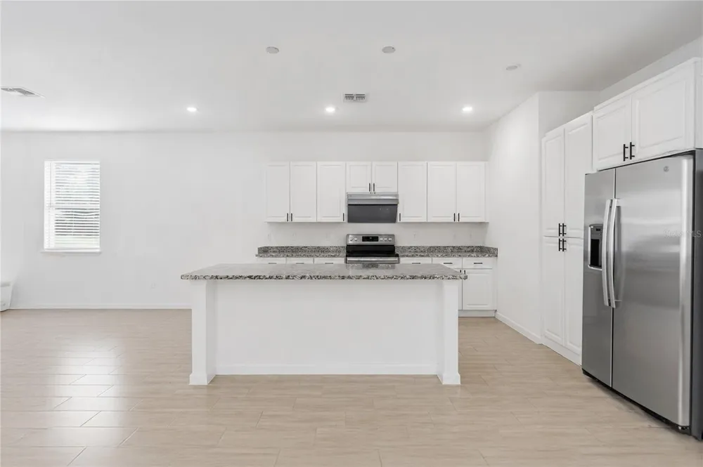 426 S HUDSON STREET Orlando, FL 32835