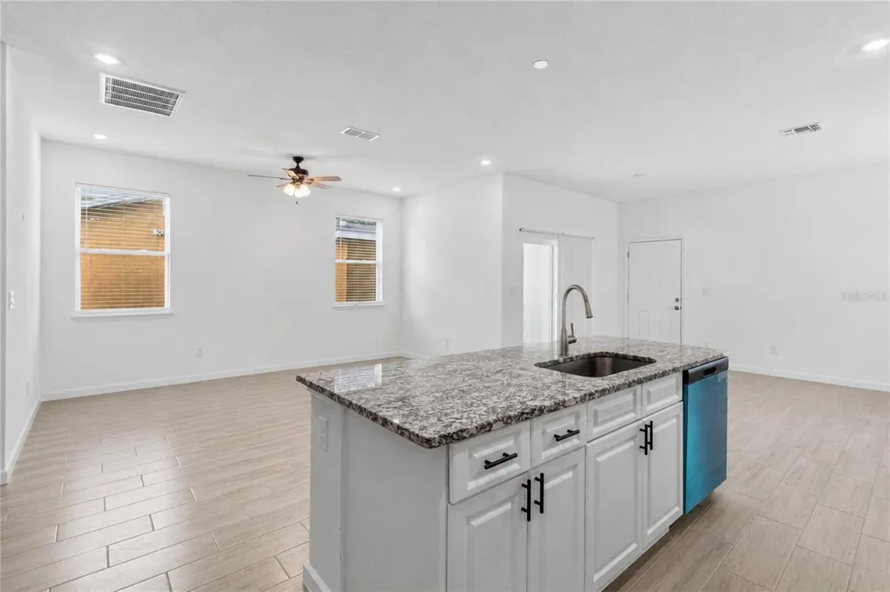 426 S HUDSON STREET Orlando, FL 32835