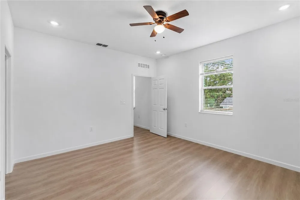 426 S HUDSON STREET Orlando, FL 32835