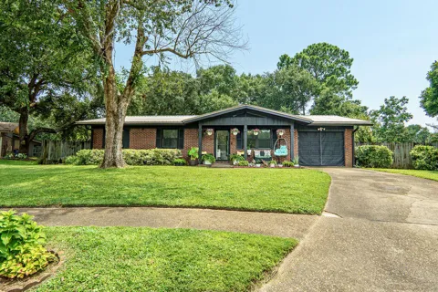 123 Pinewood Terrace