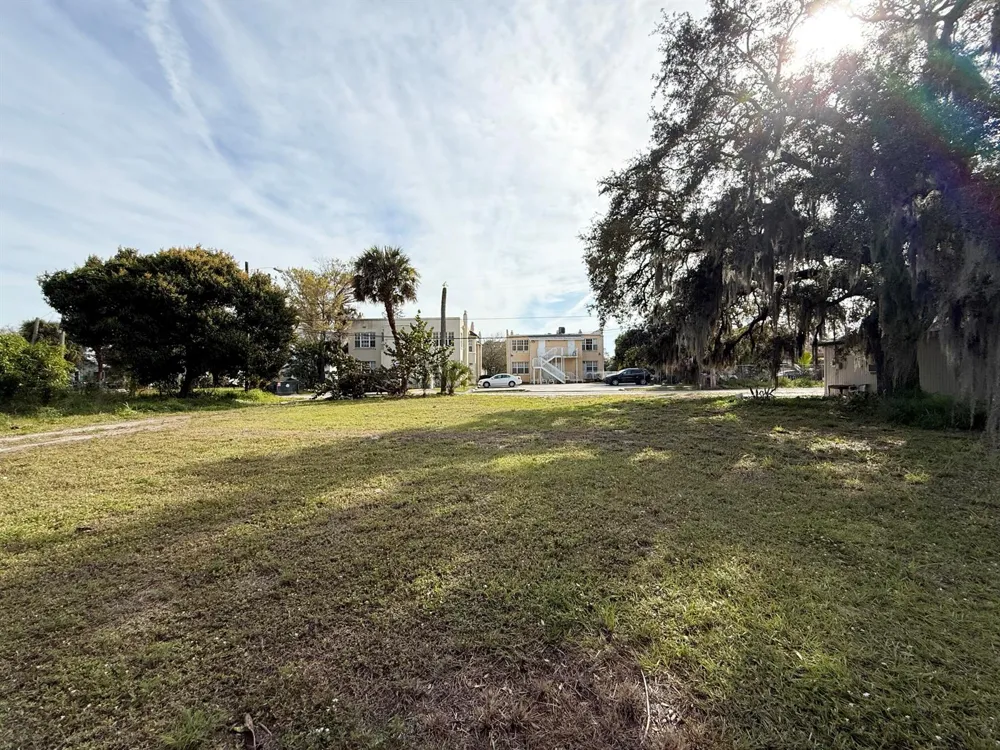 110 12TH N STREET Fort Pierce, FL 34950