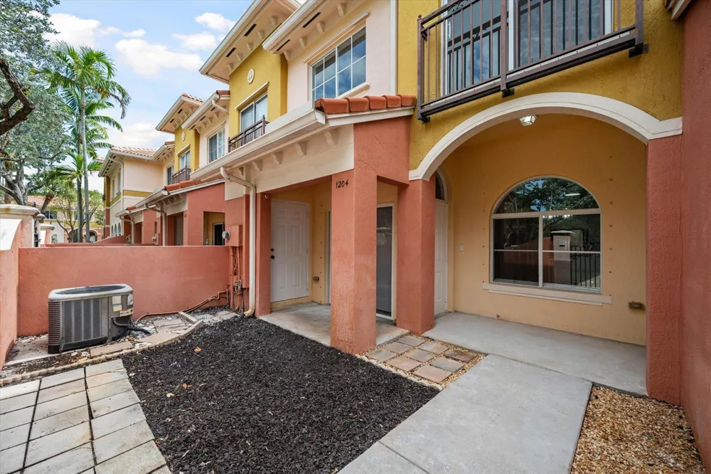 1204 SANTA CATALINA LANE North Lauderdale, FL 33068