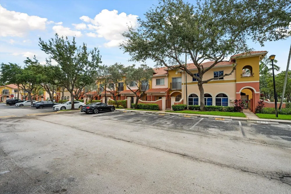 1204 SANTA CATALINA LANE North Lauderdale, FL 33068