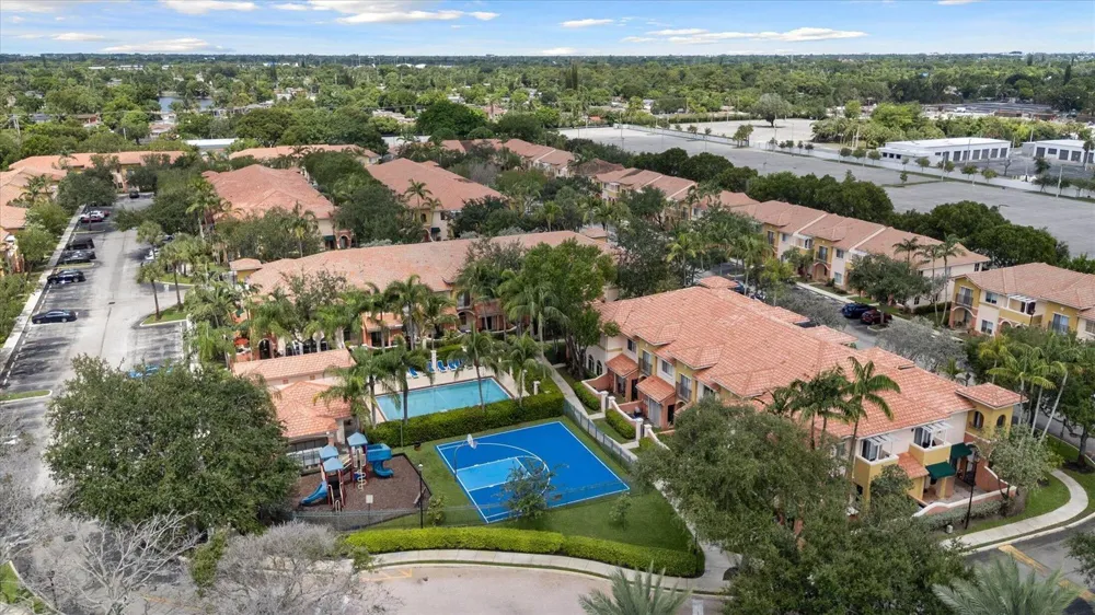 1204 SANTA CATALINA LANE North Lauderdale, FL 33068