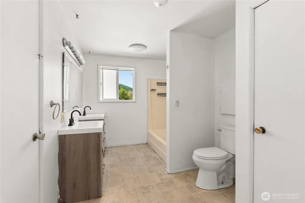 431 Highland Valley Road Morton, WA 98356