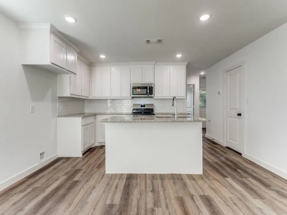 1017 Ray Drive Denison, TX 75020