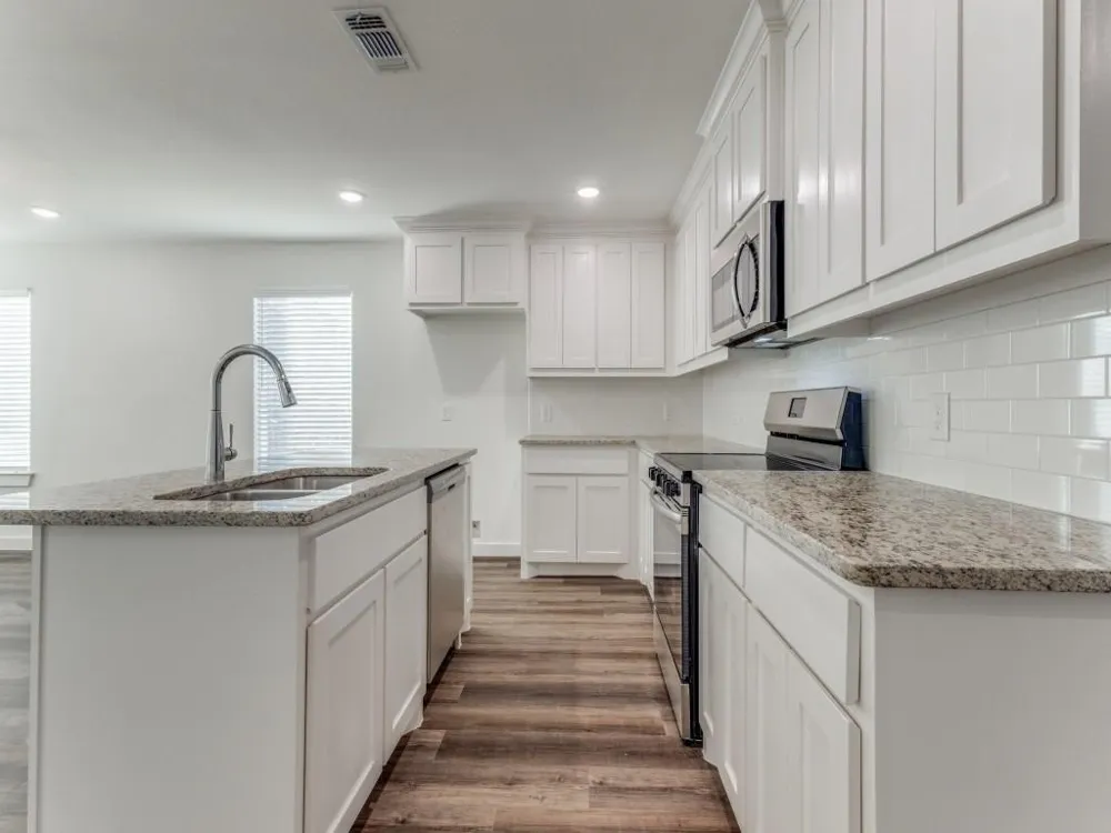 1017 Ray Drive Denison, TX 75020