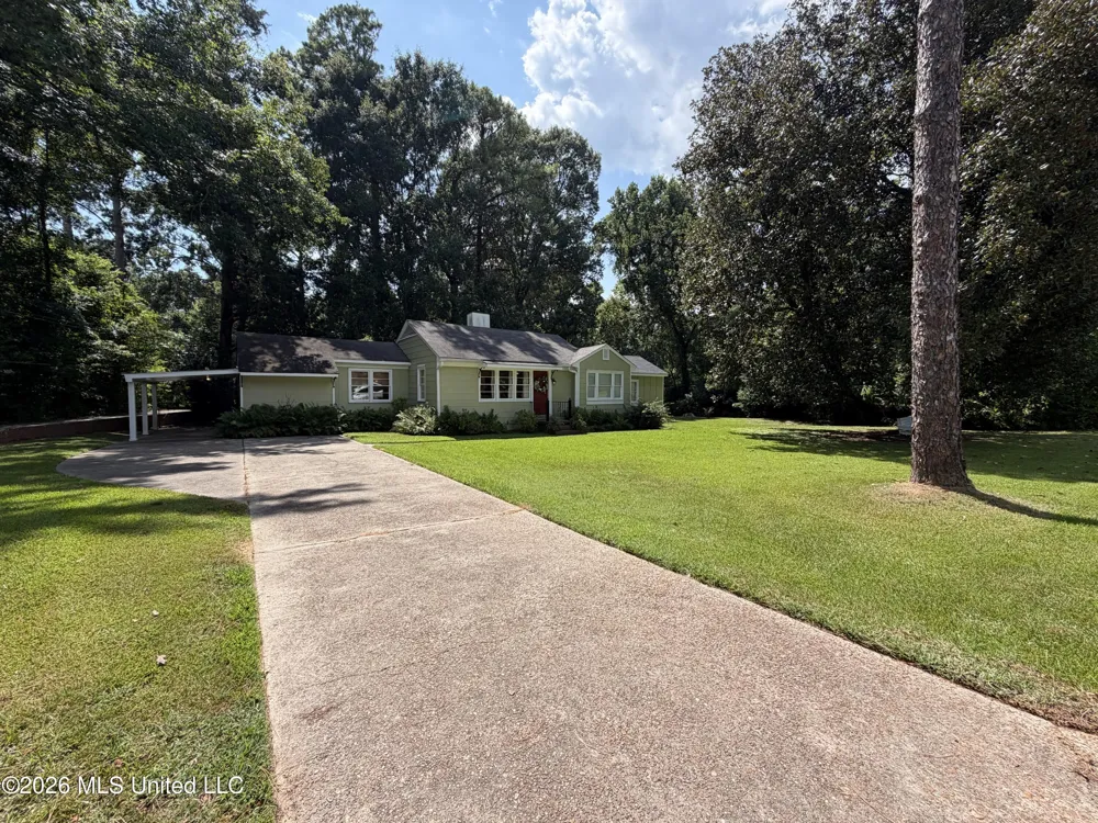 27 Montebello Drive Natchez, MS 39120
