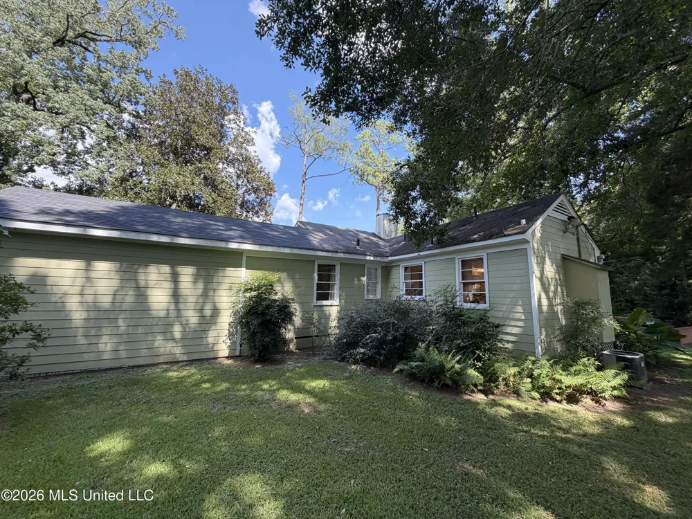 27 Montebello Drive Natchez, MS 39120