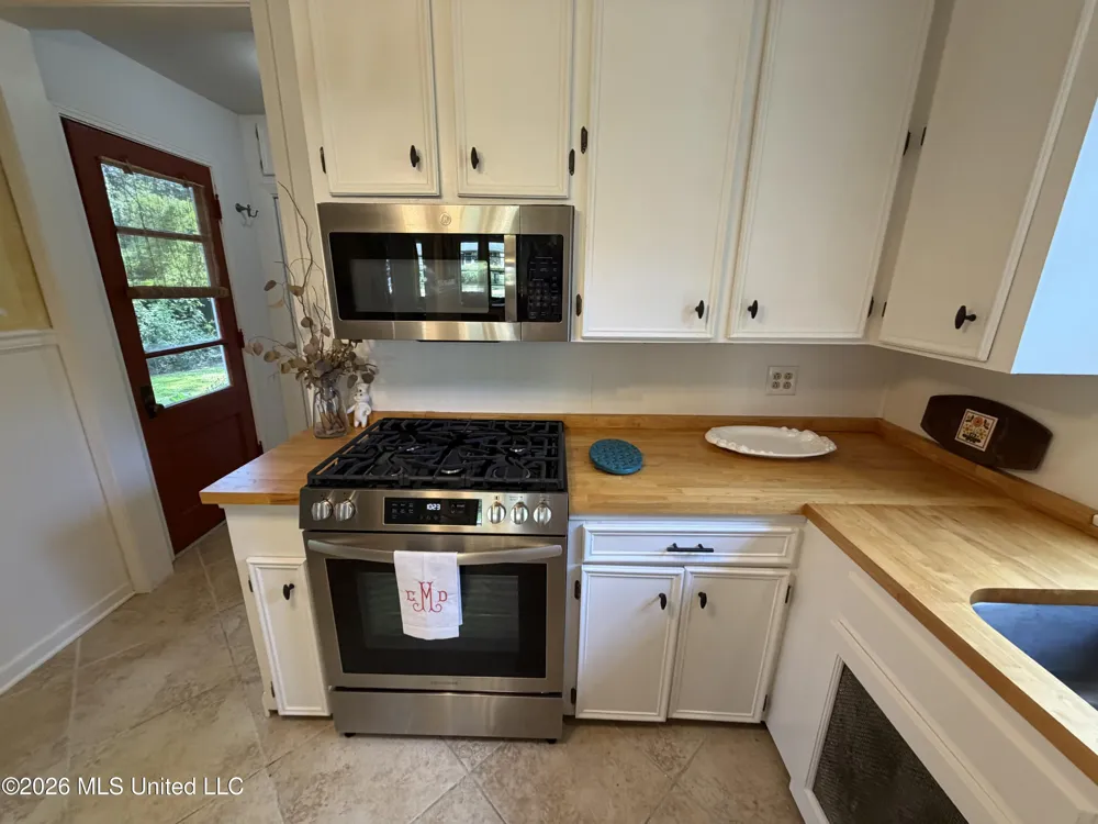 27 Montebello Drive Natchez, MS 39120