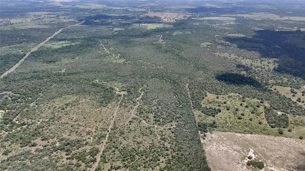 Cr 420 Waelder, TX 78959