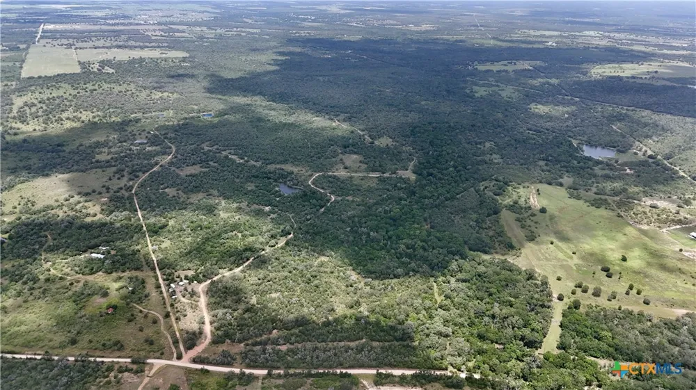Cr 420 Waelder, TX 78959