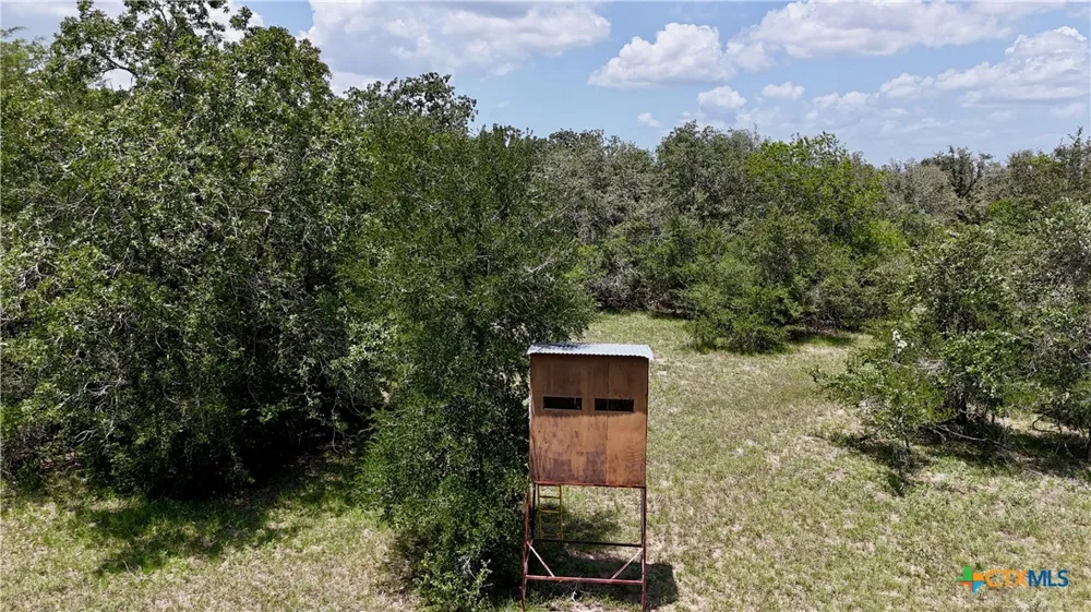 Cr 420 Waelder, TX 78959