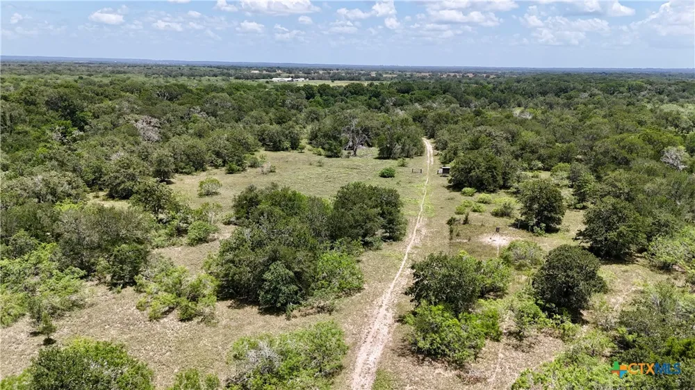 Cr 420 Waelder, TX 78959