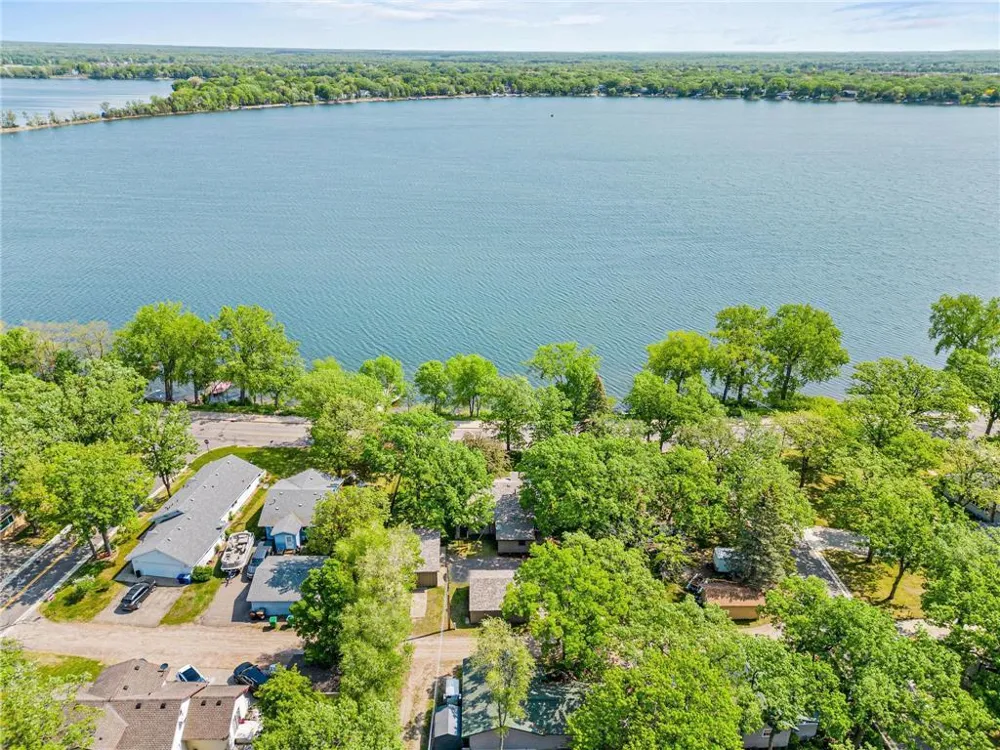 241 Lakeshore Drive Big Lake, MN 55309