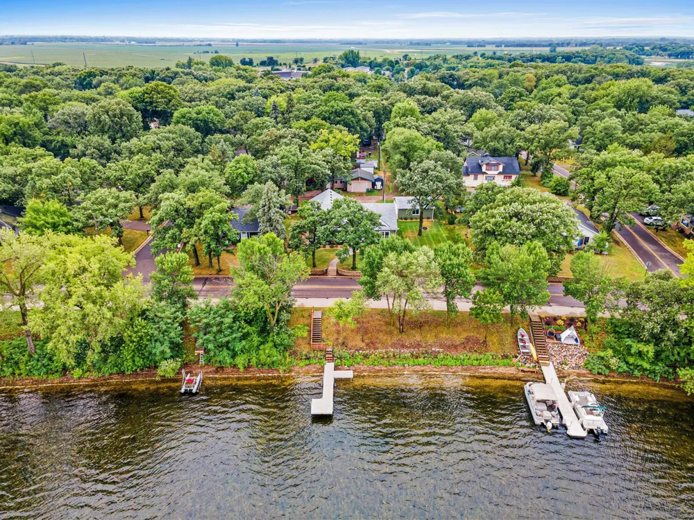 241 Lakeshore Drive Big Lake, MN 55309