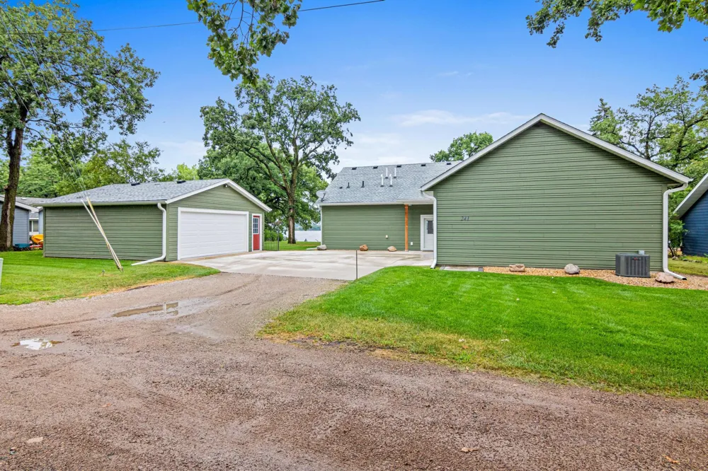 241 Lakeshore Drive Big Lake, MN 55309