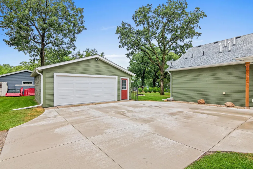 241 Lakeshore Drive Big Lake, MN 55309