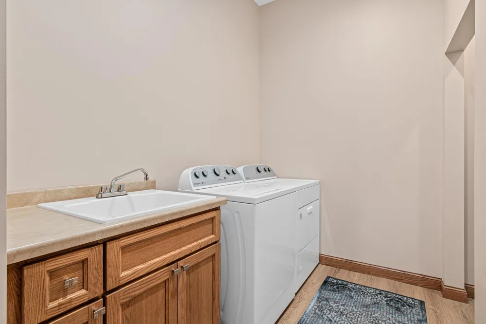 241 Lakeshore Drive Big Lake, MN 55309