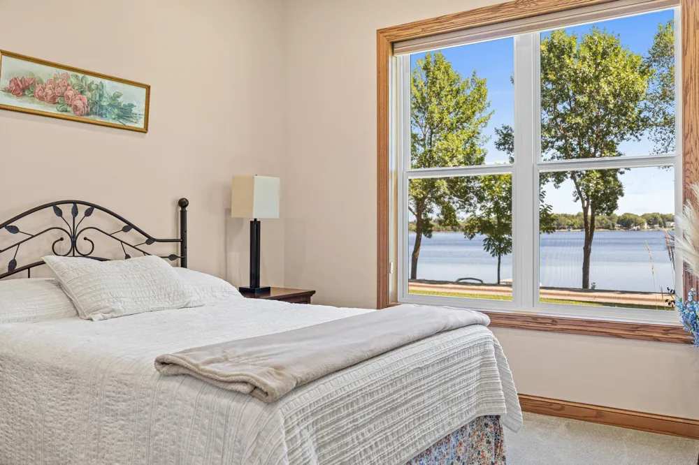 241 Lakeshore Drive Big Lake, MN 55309
