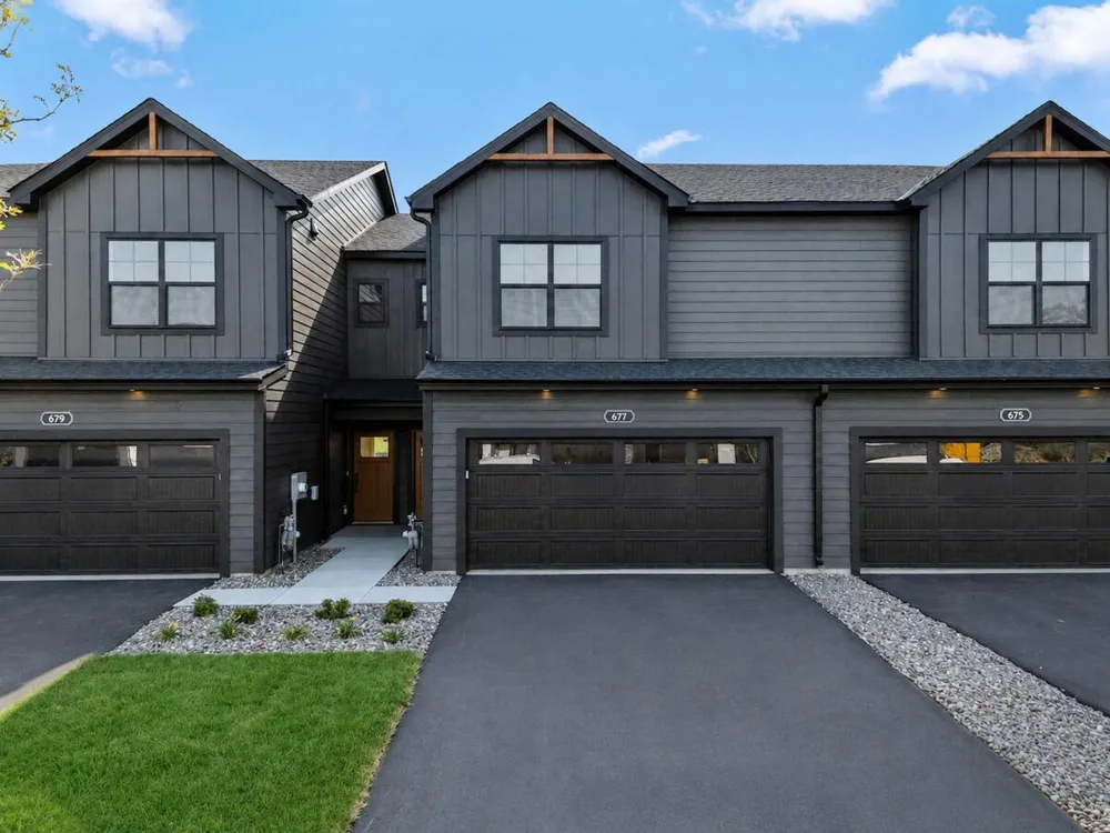 677 Tulare Terrace Newport, MN 55055